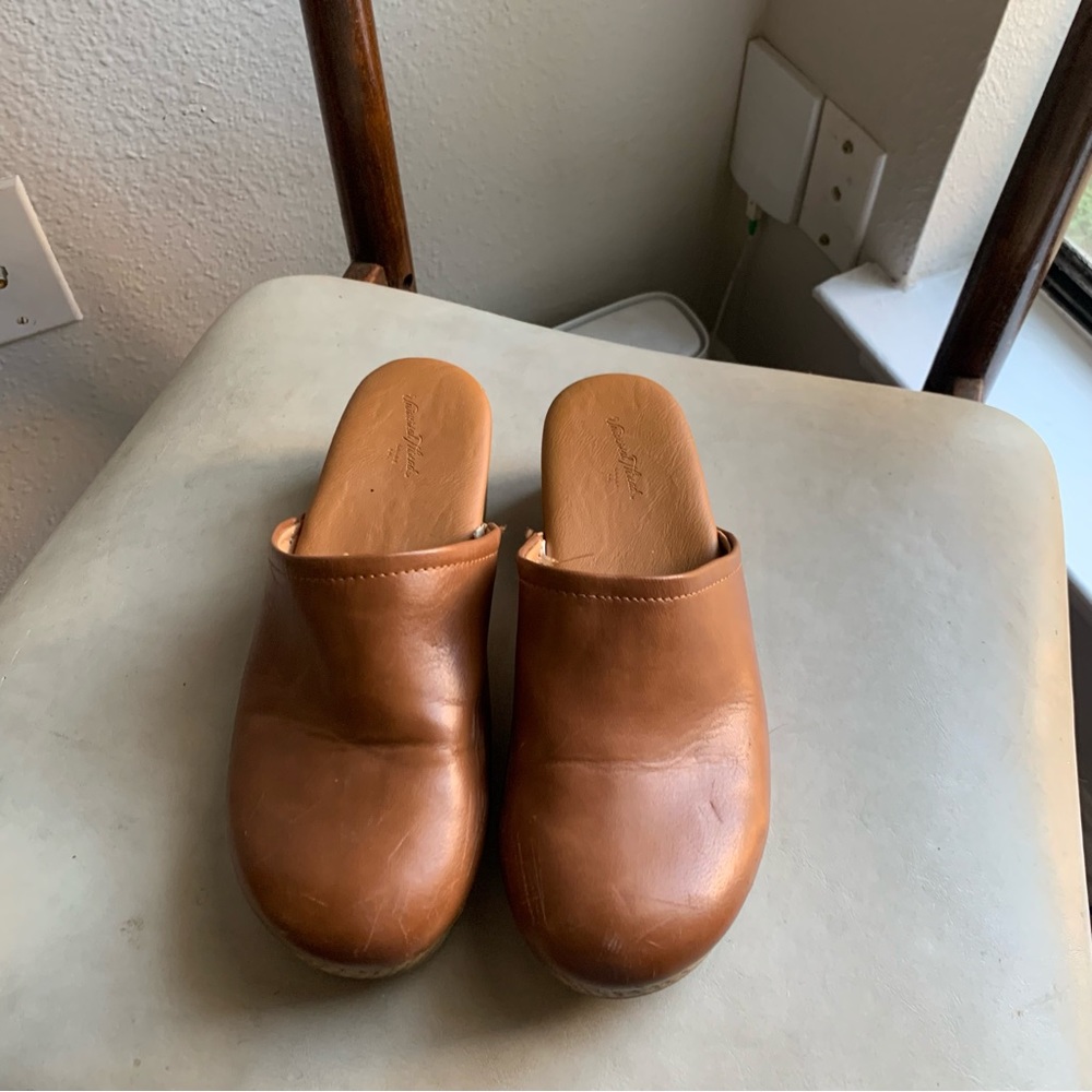 Universal thread tan feaux leather clog mules